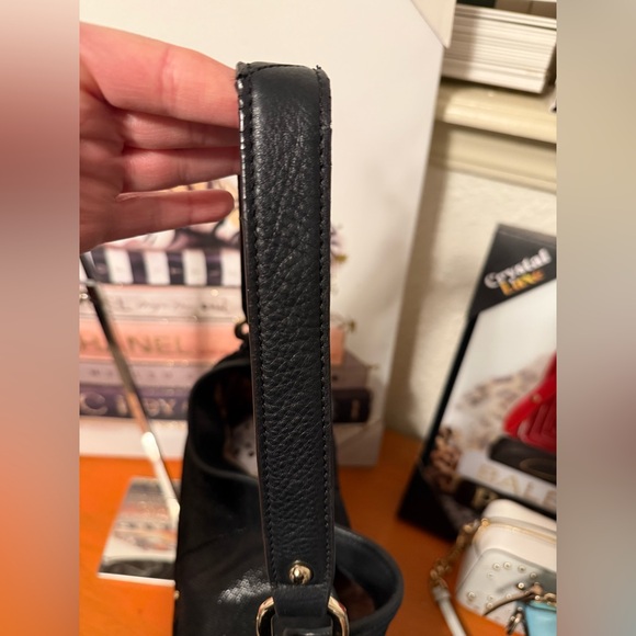 B Makowsky Black Hobo Bag GUC - Picture 11 of 16